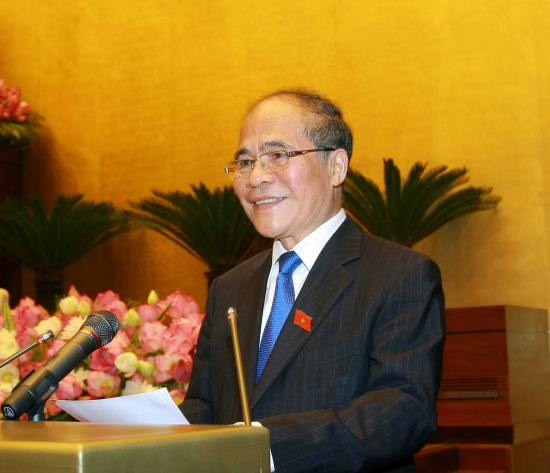 nguyen-sinh-hung-be-mach