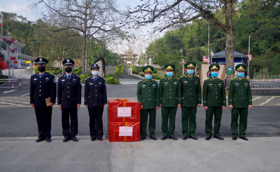 p1s5uklraq-24993_f_k6nf6nh40_anh_1