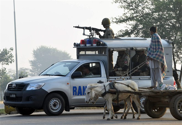 pakistan_troop-1.jpg