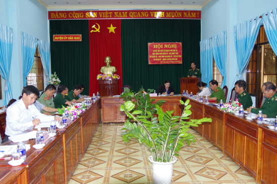 pf5vw63bq0-59818_683102951422437423_QUANG_CANH_HOI_NGHI