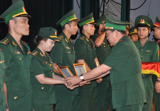 pgdx76ql5b-75390_554545374288430287_ANH_3