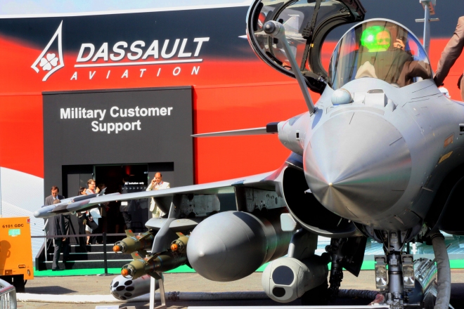 pnbz52sft0-44856_7790e33f-fff6-7e38-d27b-359371129079@yahoo.com_dassaultrafaleparisairshow