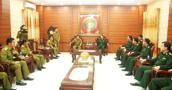 q2z4_toan-canh-hoi-nghi
