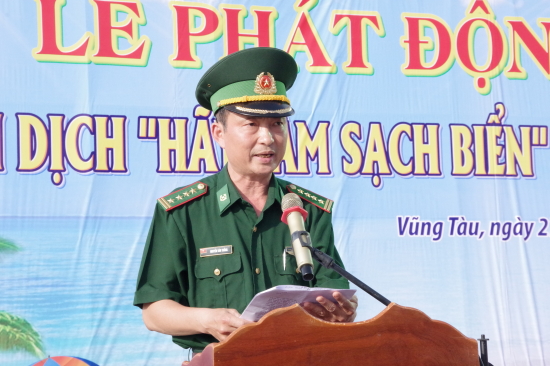 q6u8_anh-01
