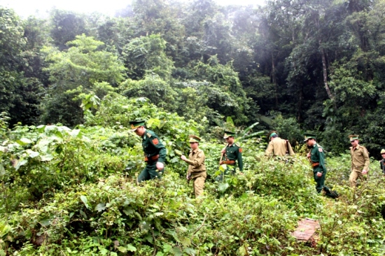 q9847hlz6n-44914_427254509768118893_TUN_TRA_TRN_BIN_GII_VI_LC_LNG_AN_NINH_BN_LO