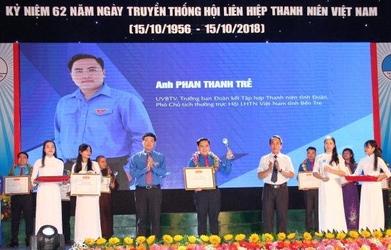 qnypbxk1lz-5787_f_jn9n08611_anh_2