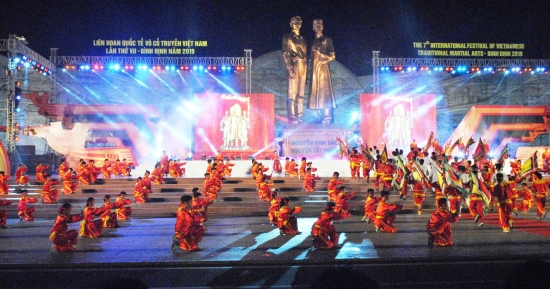 rf3y7t24nb-17963_37c86cef-9d2a-3b95-b6b3-0d24b489457b@yahoo.com_KHAI_MAC_FESTIVAL1