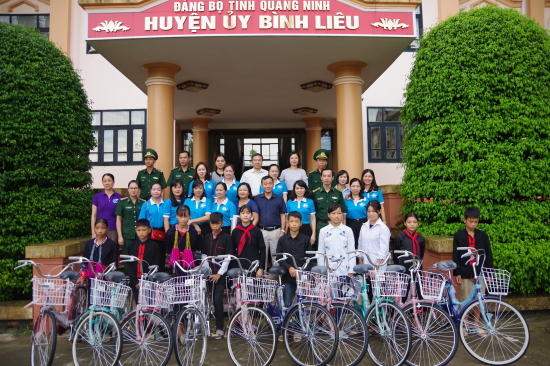 rivg3s2lwu-3587_f_jl4h94e71_HLHPN_TNH_QUNG_NINH_TNG_10_XE_P_CHO_CC_CHU_HC_SINH_C_HON_CNH_KH_KHN_BN_N_NHI_X_V_NGI_HUYN_BNH_LIU