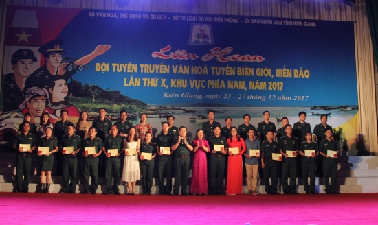 sa1e9hpzwx-70764_18355500781245147422_nh_4