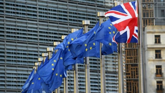 skynews-brexit-uk-flag-eu-flag