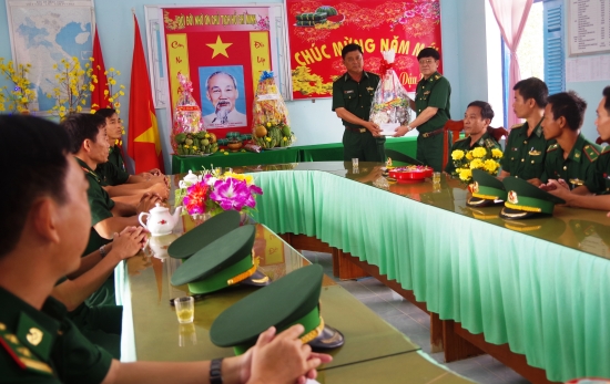 slzpdqiyua-58318_1065386741701193109_anh_4