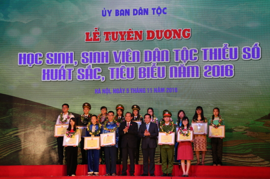 tdjv8gp2lc-55247_833325139965899770_5I7A2734