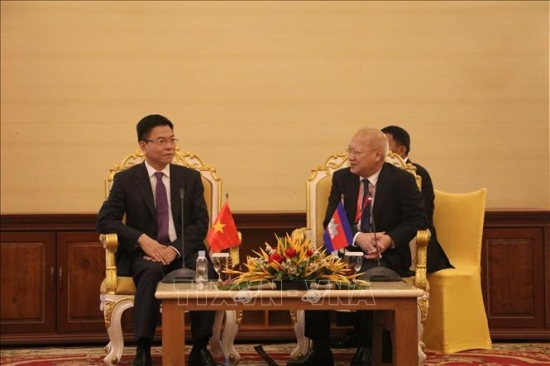 thanh-long-1