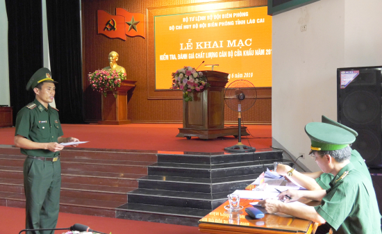 thi-sinh-tra-loi-van-dap-ban-giam-khao