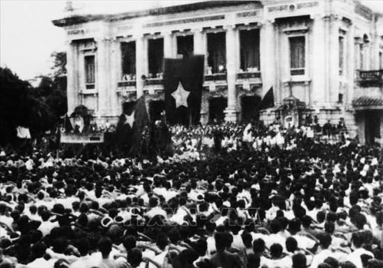 thi-ve-tranh-co-dong-19420