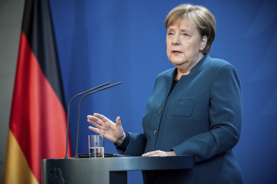 thu-tuong-duc-merkel-cach-ly-tai-nha-230320