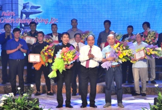 thu-tuong-tang-hoa