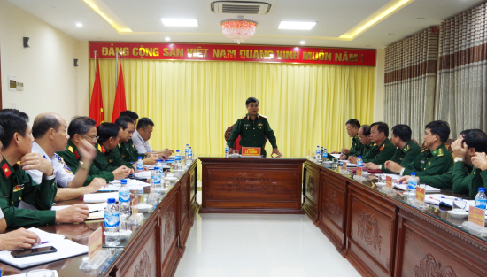 thuong-tuong-le-chiem-thu-truong-bo-quoc-phong-chi-dao-kiem-tra-cong-tac-chong-toi-pham-buon-lau-gltm-hang-gia-cua-2-don-vi-bdbp-quang-ngai-va-vung-csb-2