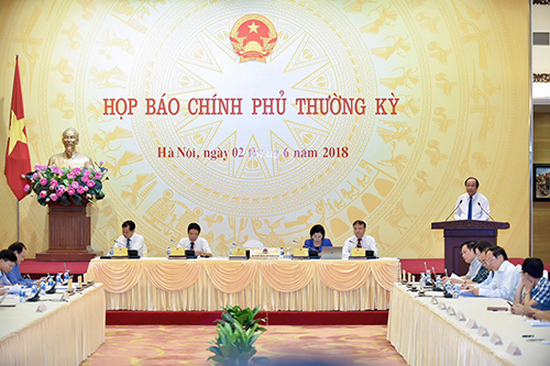 toan-canh-hop-bao-chinh-phu