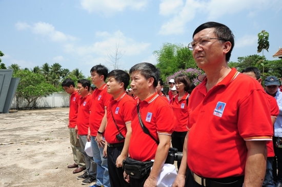 tri-an-cac-anh-hung-liet-si-lien-quan-chien-dau-lao-viet
