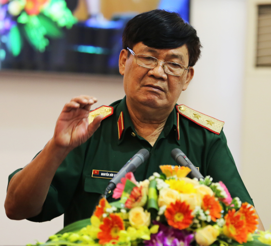 trung-tuong-nguyen-huu-khamd