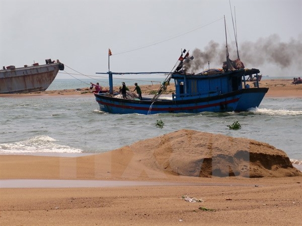 ttxvn_2611_cua_bien-1.jpg