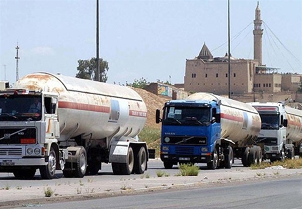 turkishtruckscarryingisisoil_jqvl-1.jpg