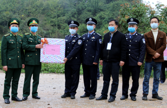 u3mr4hib6s-25250_f_k703639h1_anh_2