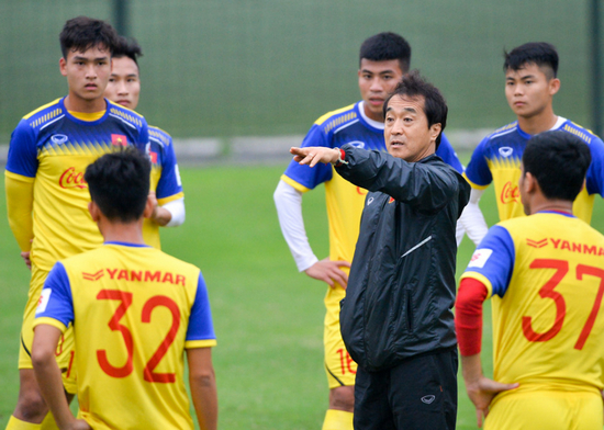 u70d54gpts-11868_f_jszjwonz3_Anh_4