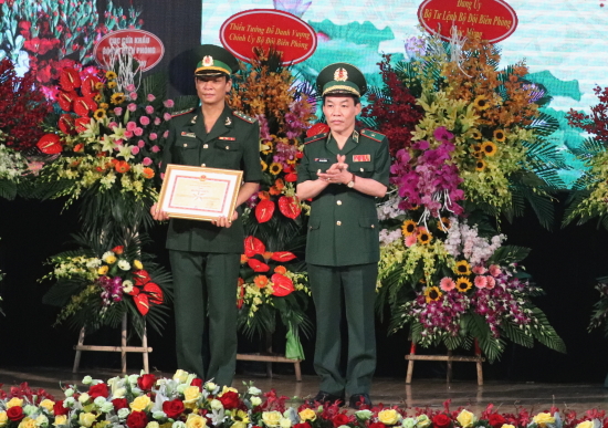 ugr8_anh-4