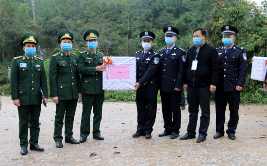 uql012cmkj-24741_f_k6ehykwq0_anh_1