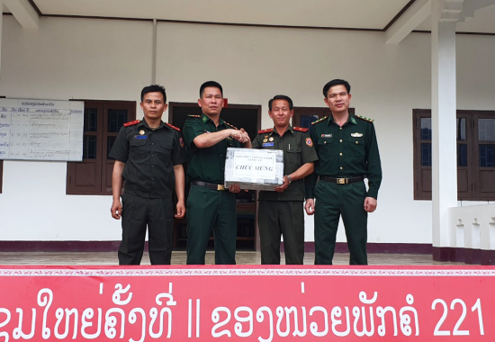 v7yr_anh-1-1