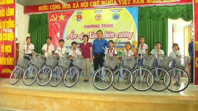vah7kpd5mg-44394_5048810081065790675_tng_xe_dap_cho_hoc_sinh