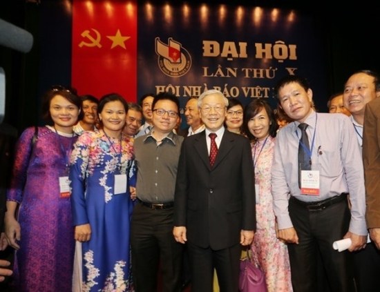 vna-potal-ky-niem-70-nam-thanh-lap-hoi-nha-bao-viet-nam-21419502142020-131703629-4618581-1