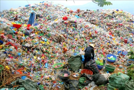 vna-potal-viet-nam-can-tang-cuong-trien-khai-giai-phap-tai-che-rac-thai-nhua-stand