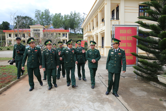 xjszmt2pnh-45548_24692328973181842_anh_2
