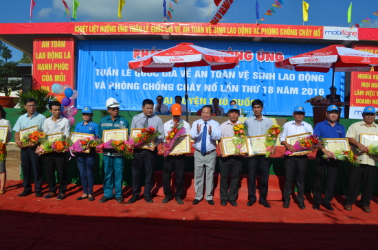 xqjun84fvc-46414_1917851921343114501_tin_203_pht_ng_H1