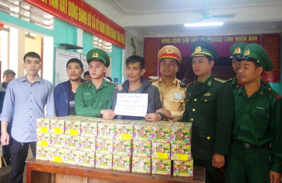 z98niulp0e-8768_f_jpz695vg0_i_tng_Phan_Vn_Thun_cng_tang_vt_63_kg_pho_n