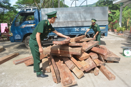 zg12xwktr0-67459_15065408131112916263_BAT_GO_HUONG_LAU_510