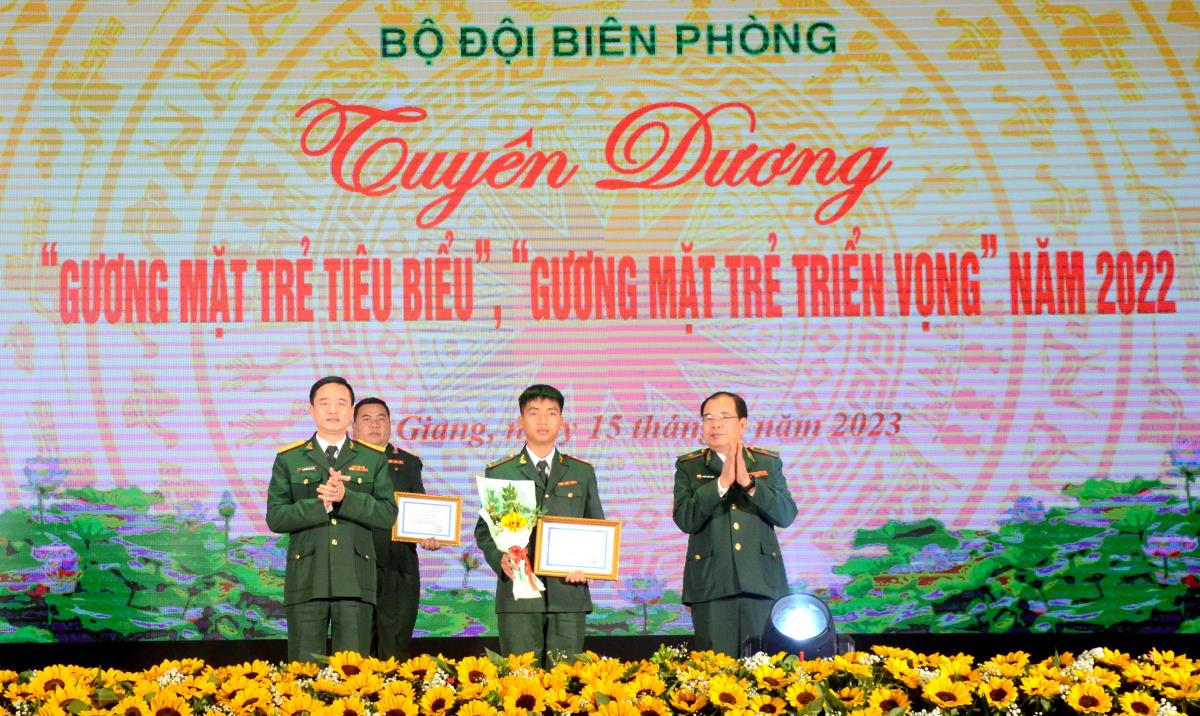 Chàng sĩ quan Biên phòng dành trọn sức trẻ để cống hiến