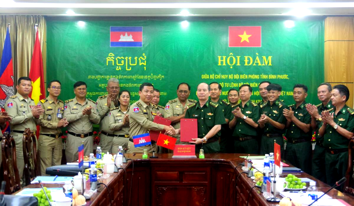 BĐBP Bình Phước hội đàm với Ty Công an tỉnh Kratie, Campuchia