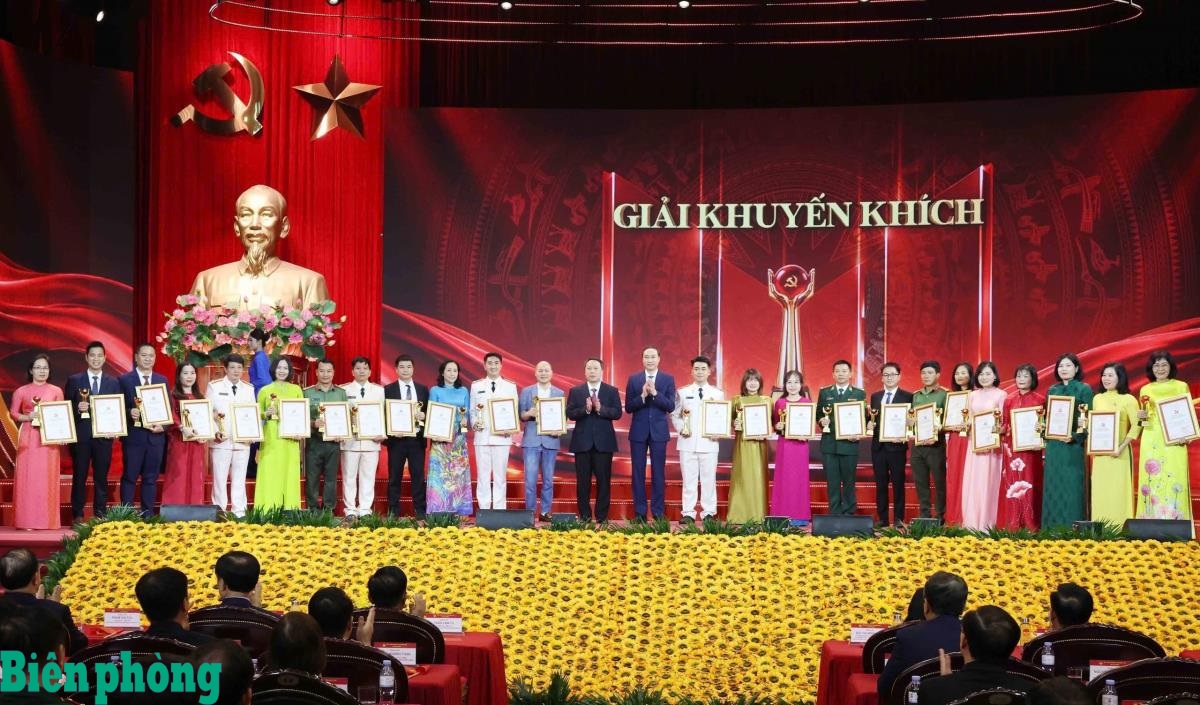 Cán bộ Bộ đội Biên phòng tỉnh Cà Mau đoạt giải Khuyến khích Cuộc thi chính luận về bảo vệ nền tảng tư tưởng của Đảng năm 2026