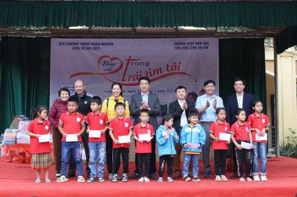 Tình người ở Leng Su Sìn