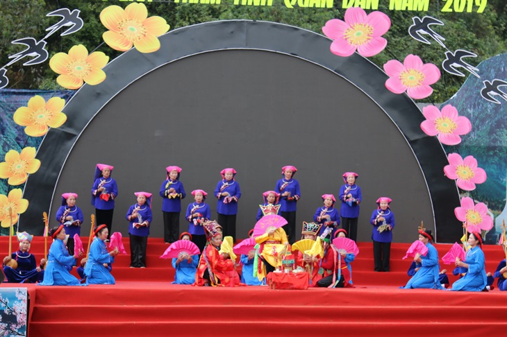 Thực hiện đúng quy định, chính sách đối với người có uy tín
