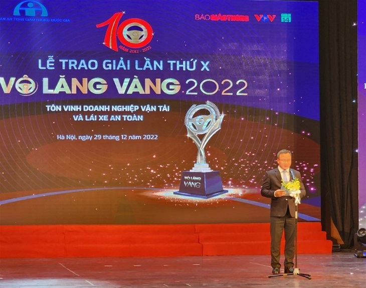 Tôn vinh tập thể và cá nhân đoạt giải Vô lăng vàng 2022