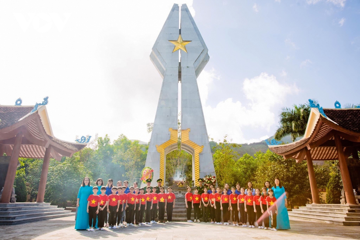 Tết thiêng Pò Hèn