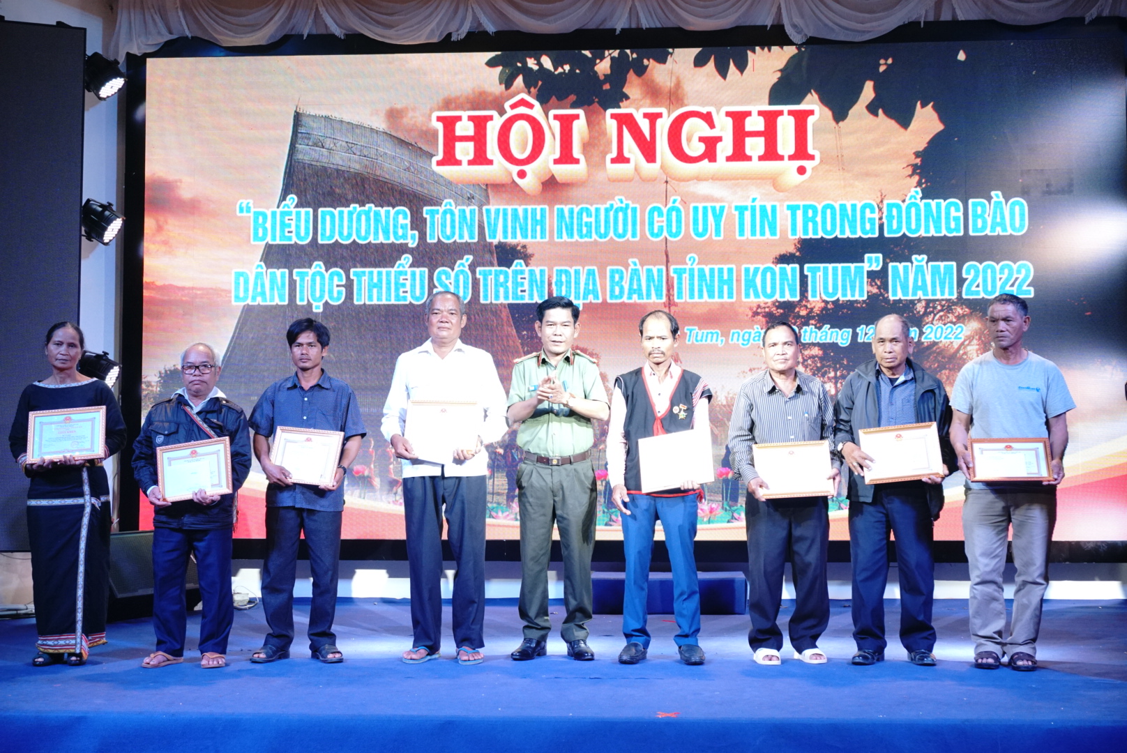Những đại thụ của làng: Nỗ lực và trăn trở