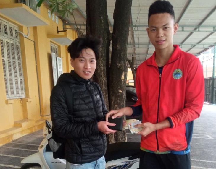 Hành động đẹp của vận động viên trẻ Đoàn Thể dục Thể thao BĐBP