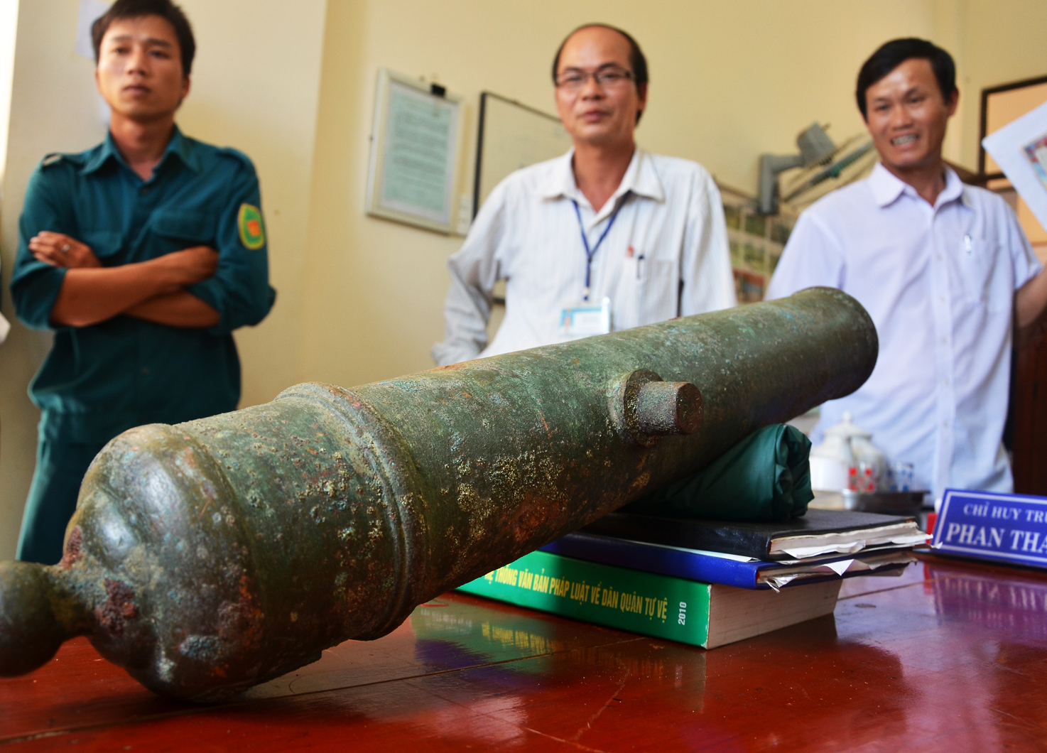 Những kho súng, đạn thần công dưới đáy biển