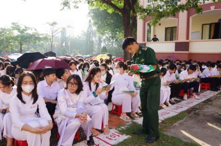 Tuyên truyền Luật Biên phòng Việt Nam cho hơn 2.000 giáo viên và học sinh thành phố Vũng Tàu